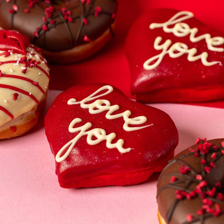 "Spécial Saint-Valentin" coffret cadeau de donuts