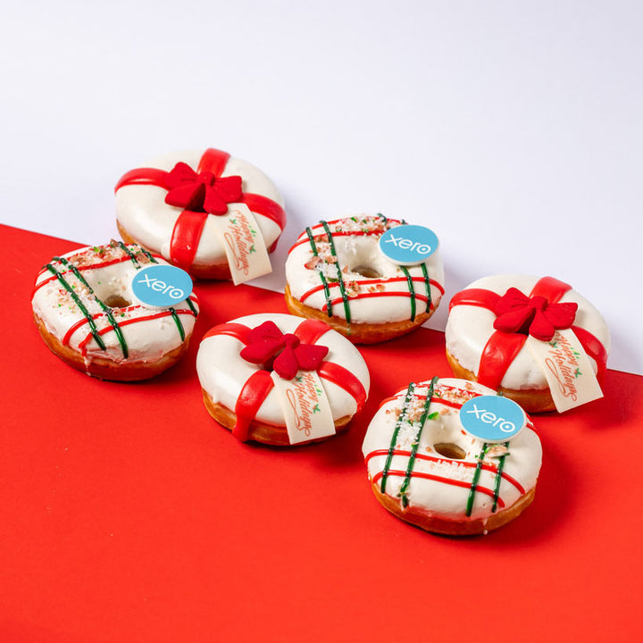 Corporate "Happy Holidays" boîte cadeau de donuts avec logo (vegan)