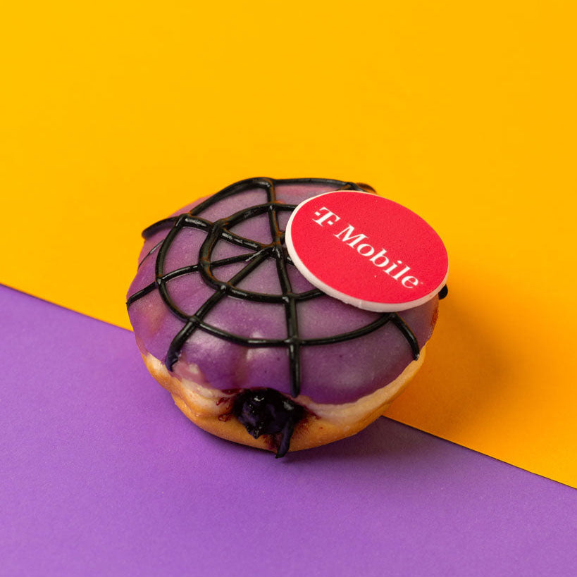 Halloween Office Box – 24 donuts with logo (vegan)