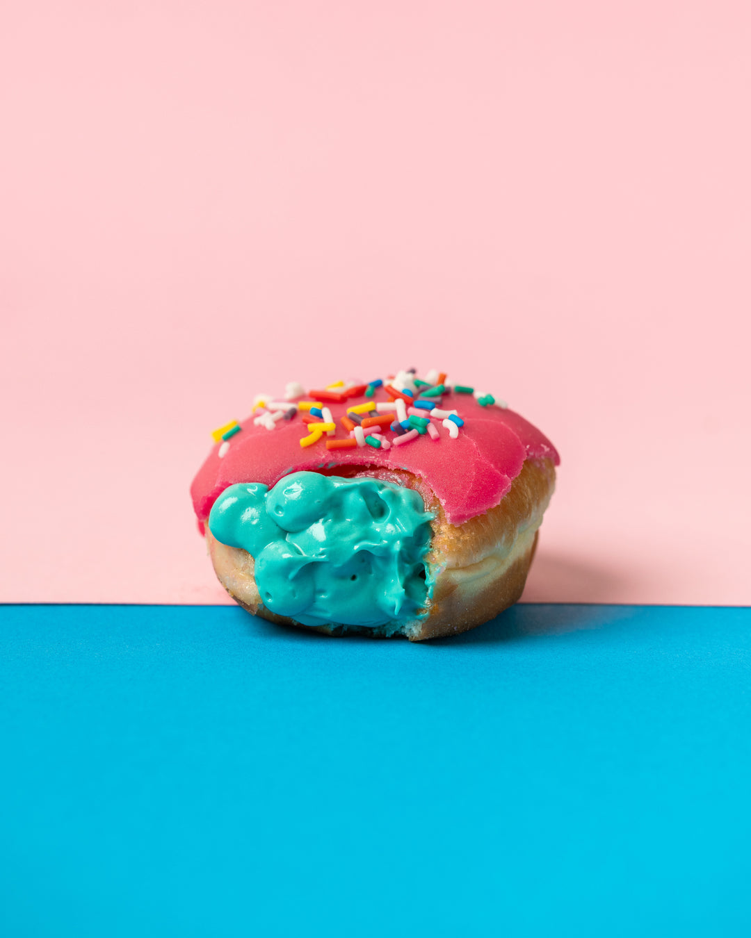 Gender Reveal Mini Doughnut Gift Box (vegan)