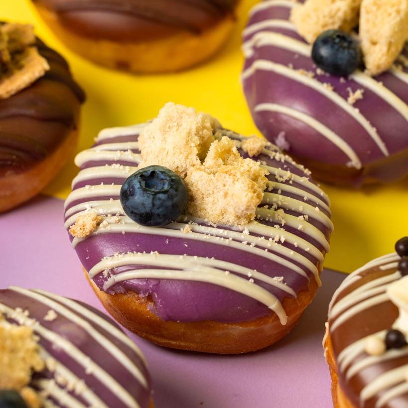 "Caja de regalo mini donuts "Llenos de amor